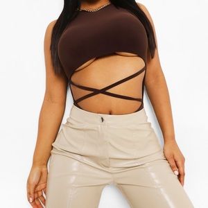 Cut Out Waist Detail Bodysuit